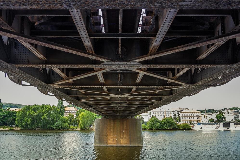 크기변환_Railroad_bridge-1.jpg